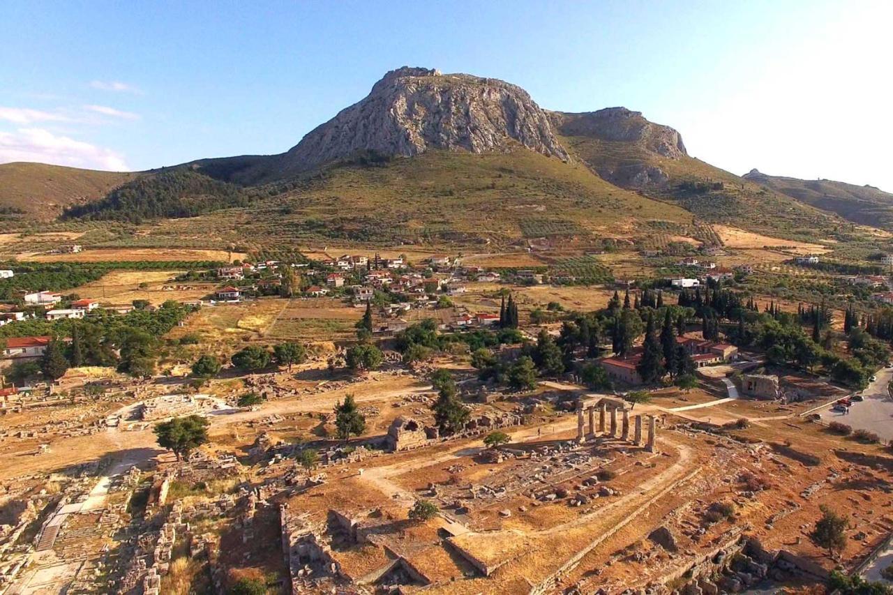 Yard Rooms Corinth Екстериор снимка